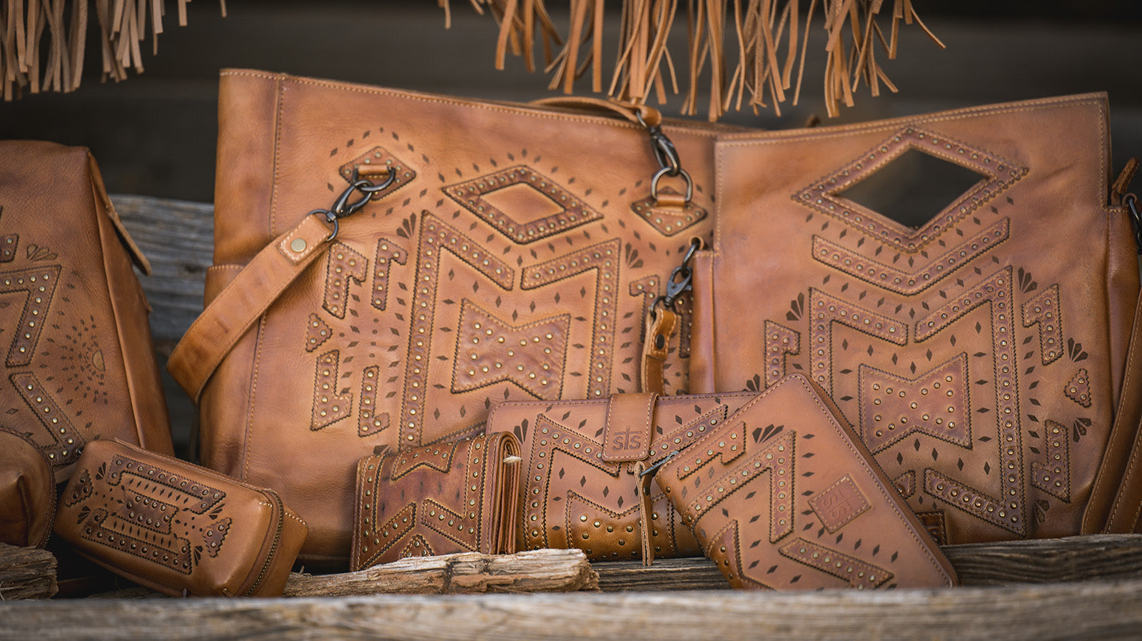 Cowhide Mae Crossbody - STS Ranchwear Cowhide Mae Crossbody - STS Ranchwear