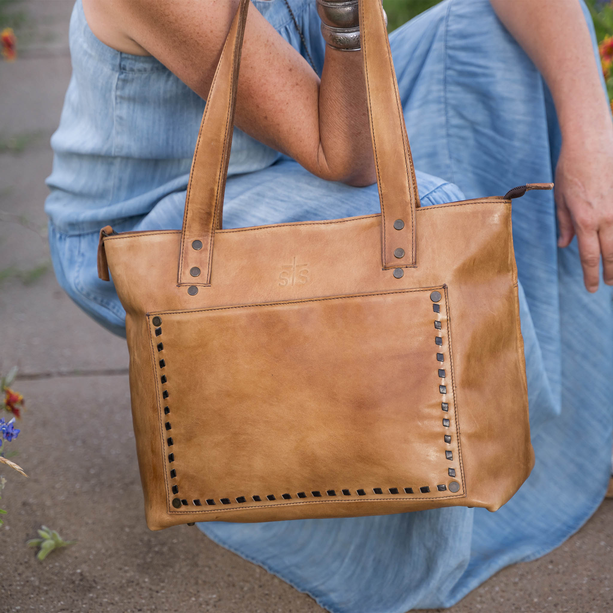 Bandera Tan Simple Tote – STS Ranchwear