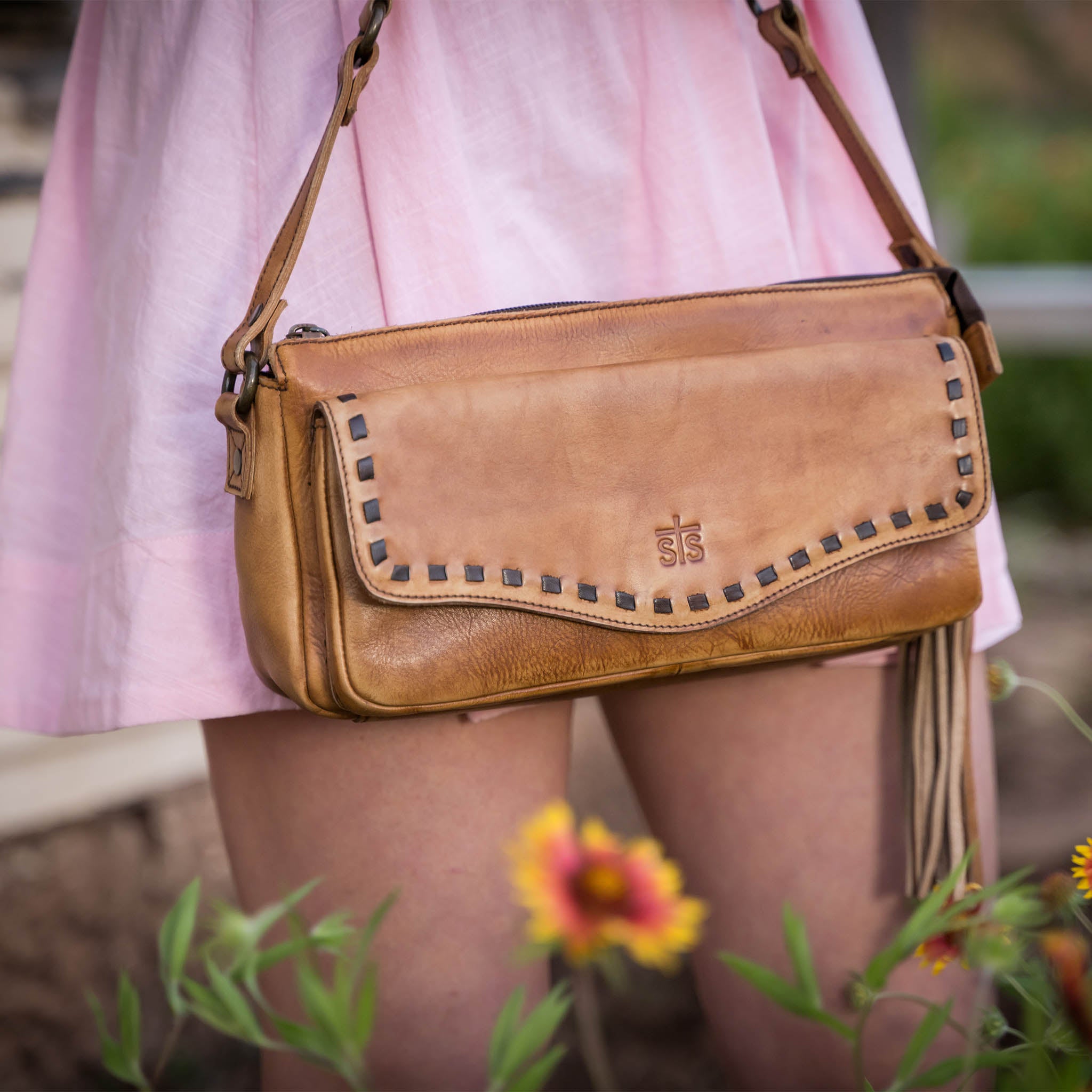 Bandera Tan Shoulder Bag – STS Ranchwear